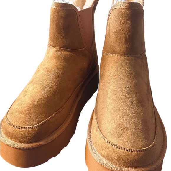 NEW Women’s Chestnut Slip On Suede Platform Mini Ankle Chelsea Boot Size 10 - Picture 2 of 9